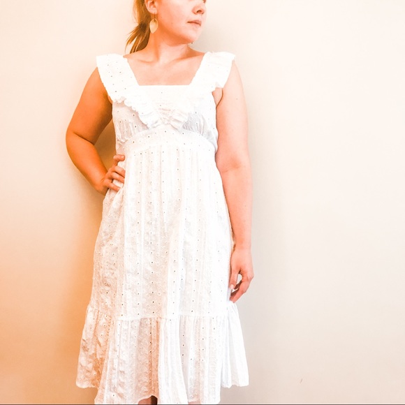 Soda Blu Dresses & Skirts - Cute white summer lace dress!